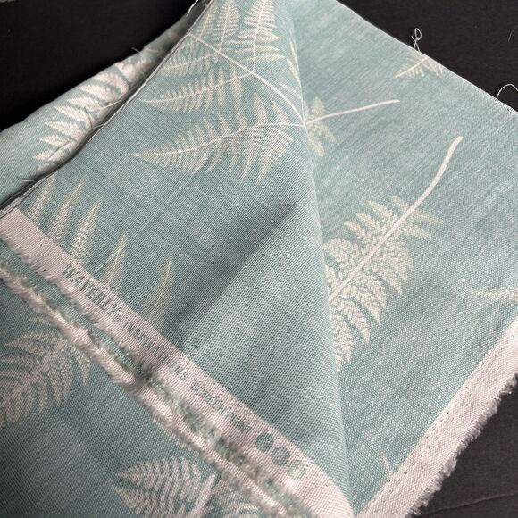 Waverly Inspirations 100% Cotton 45" x 2 Yards Precut Large Floral Aqua Print - Picture 3 of 3